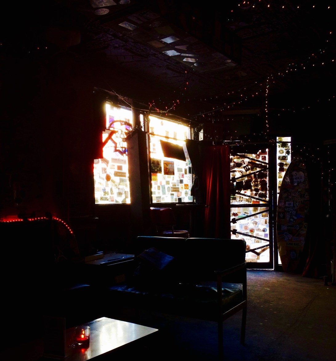 bars_hanks saloon_022017